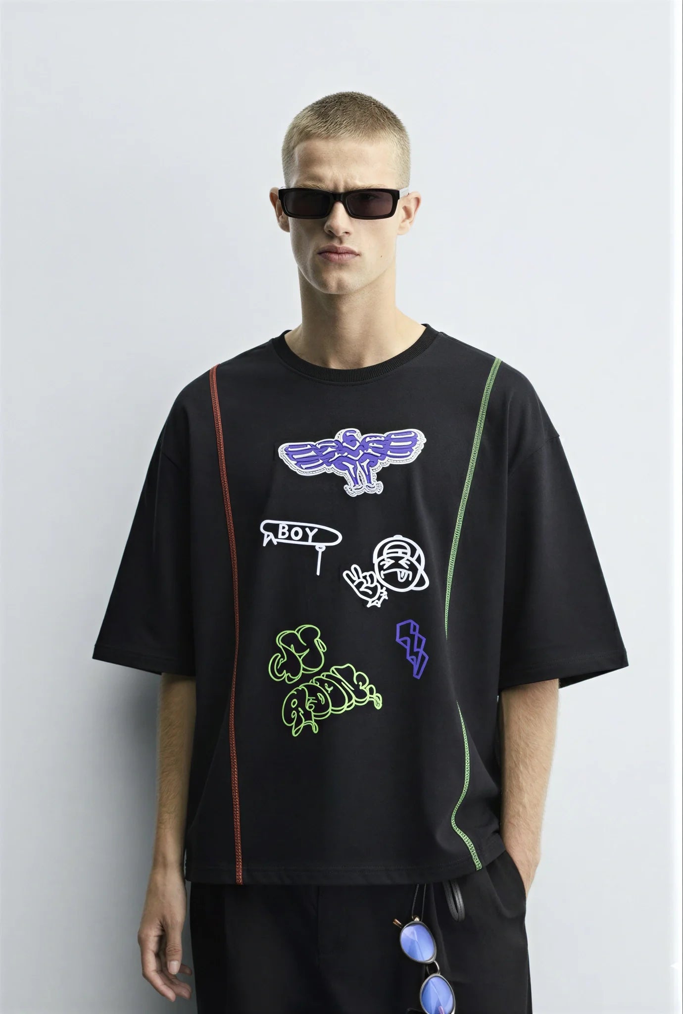 Side Stripe Sketch Tee